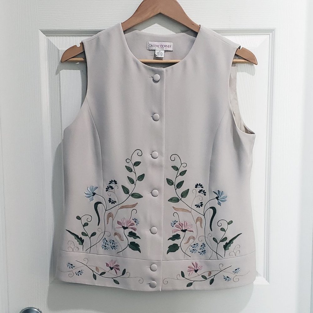 Casual Corner Vintage Embroidered Vest